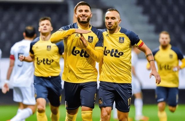 在场上的全 在场上的全