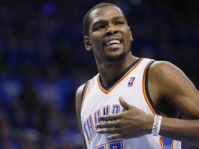 世体：弗里克不会临时变阵，伊尼戈-马丁内斯将首发出场